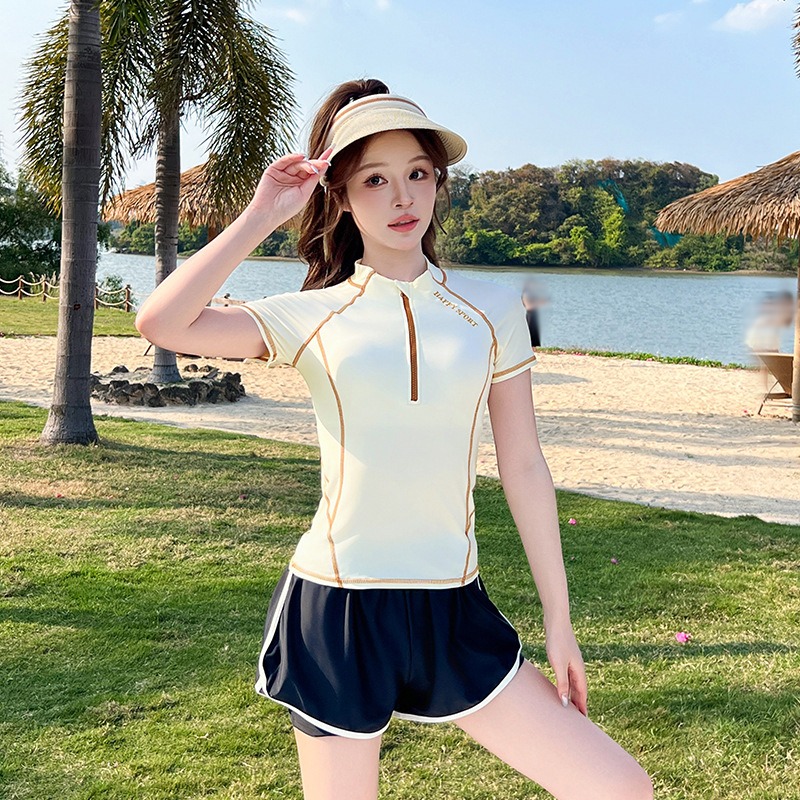 【貝娣泳裝】M013 女泳衣 運動風 兩件式 遮肚泳衣 平角褲 短袖保守 泡湯游泳 大碼泳裝/現+預-細節圖2