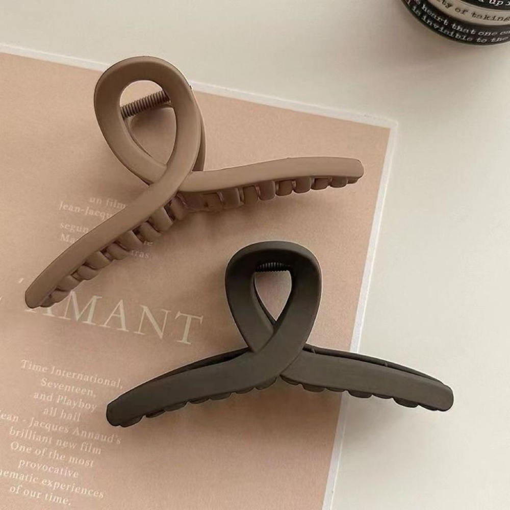 髮夾女後腦勺抓夾夏天鯊魚夾髮卡高级感髮抓中號頭髮夾子2025新款磨砂髮夾女後腦勺盤發抓夾高級感鯊魚夾子髮量多洗澡髮卡頭飾-細節圖4