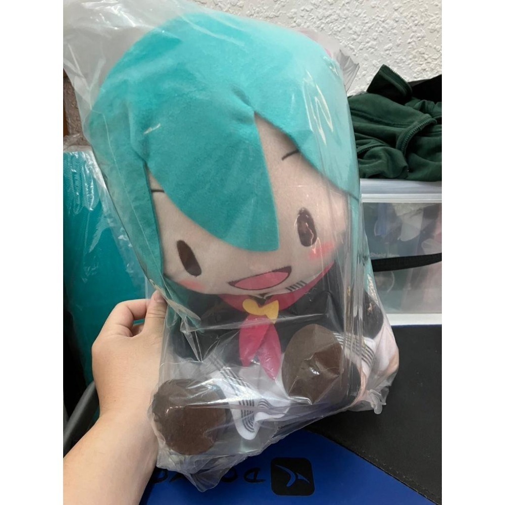 保證正版 SEGA 世嘉 初音未來 miku 制服 校服 毛絨玩偶 公仔 景品fufu 軟軟 坐姿 絨毛娃娃 送禮 可愛-細節圖2