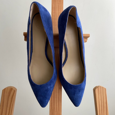 《二手》TORY BURCH 藍色麂皮尖頭跟鞋美碼7號