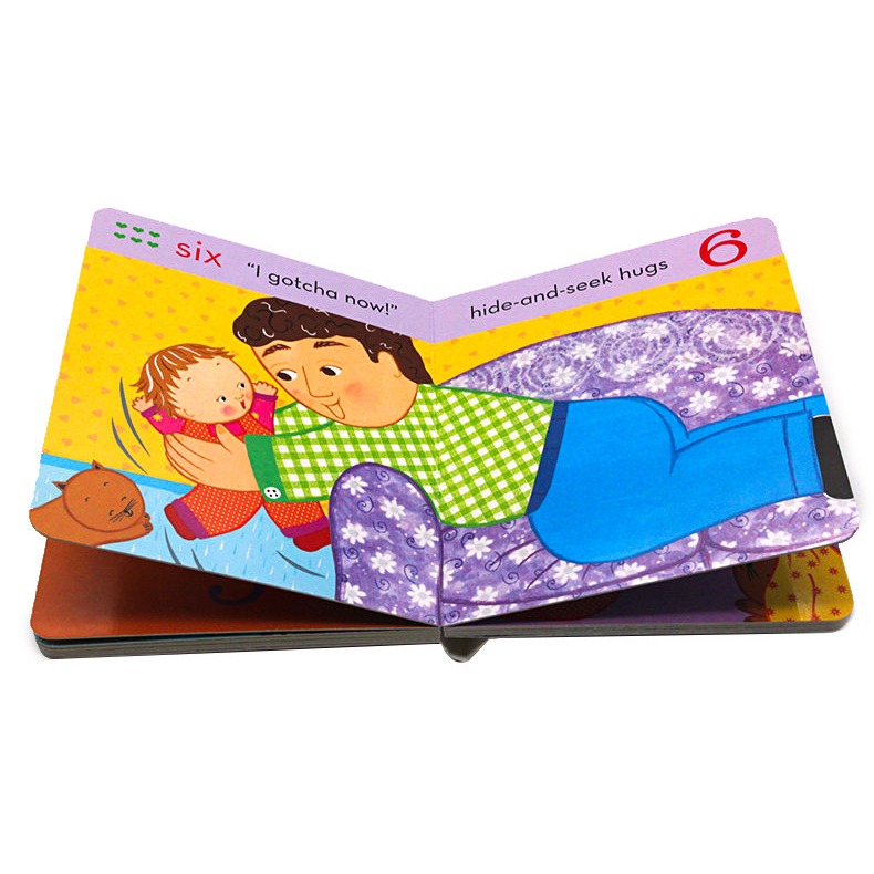 【英文】Daddy Hugs 抱抱書｜親子互動繪本｜Karen Katz｜父愛主題｜寶寶安撫繪本｜0-3歲硬頁書-細節圖4