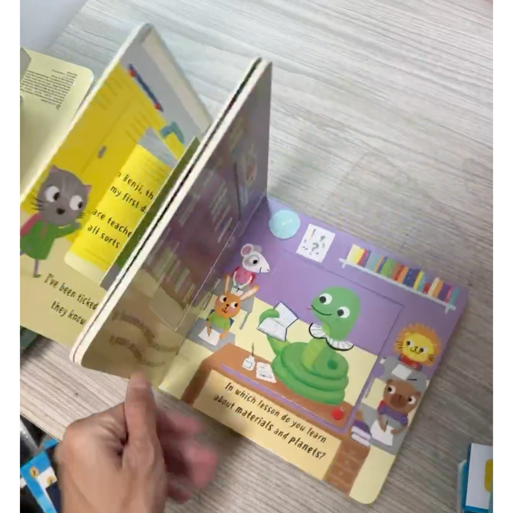 【英文】Peek-through My School｜翻翻洞洞書｜情境認知｜互動學習｜幼兒啟蒙｜硬頁書-細節圖3