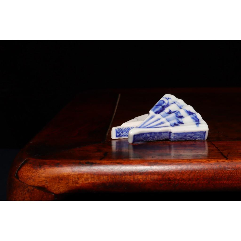 《部町》日本 大明成化年款 青花扇形香盒｜抹茶 茶道具 茶道 花道 花藝 神社 京都 古董 茶碗 茶杯-細節圖5