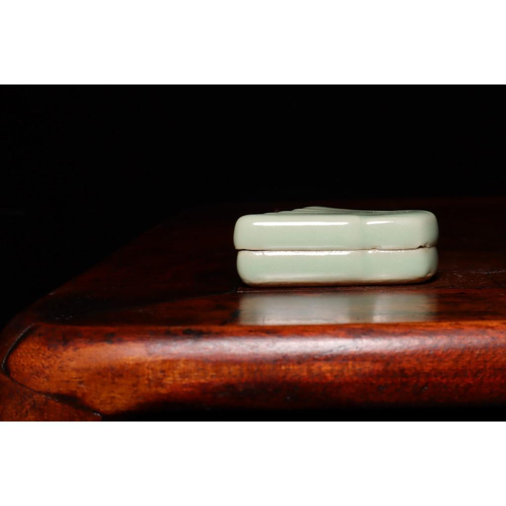 《部町》日本 青瓷扇形香盒｜抹茶 茶道具 茶道 花道 花藝 神社 京都 古董 茶碗 茶杯-細節圖2