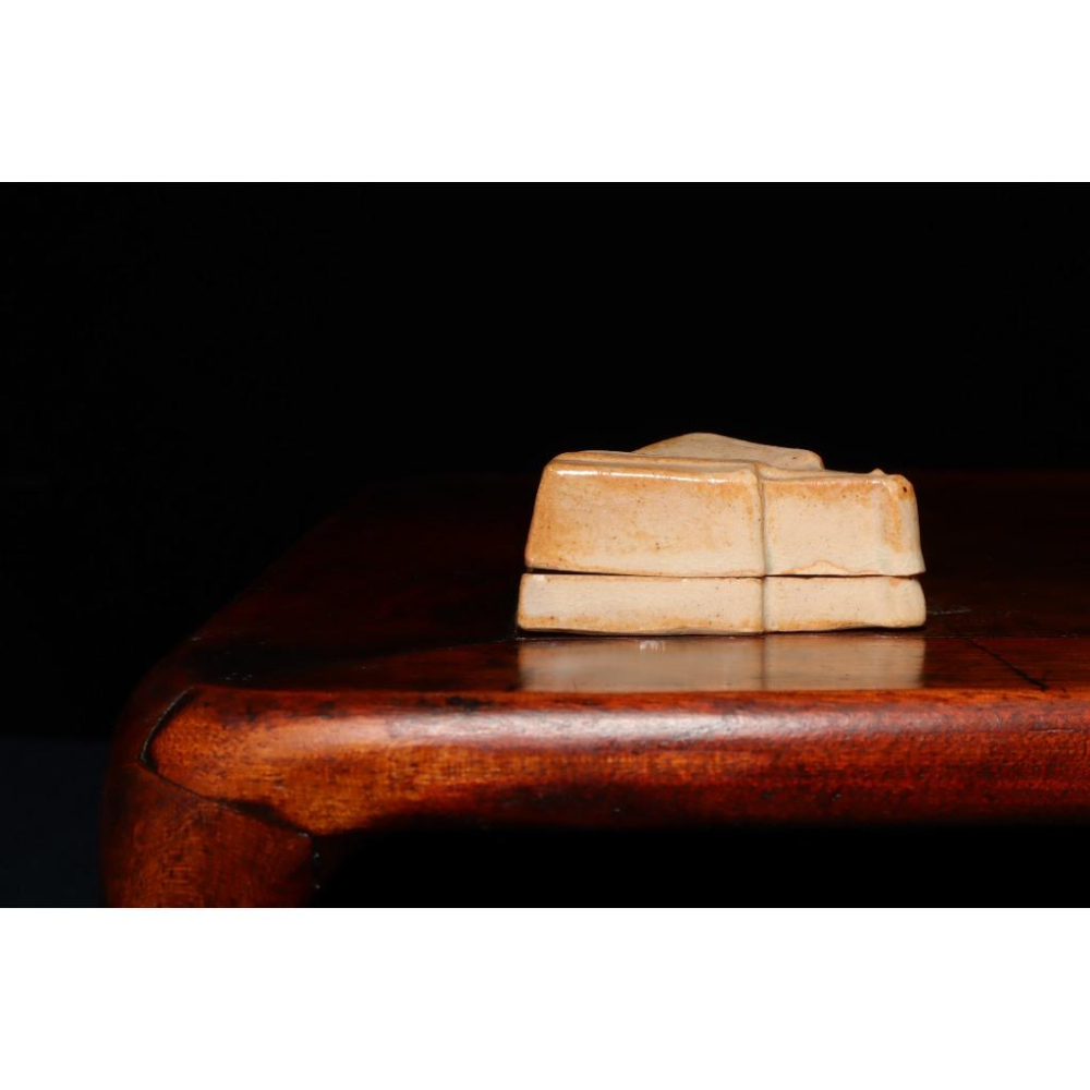 《部町》日本 松月款 萩燒扇形香盒｜抹茶 茶道具 茶道 花道 花藝 神社 京都 古董 茶碗 茶杯-細節圖2