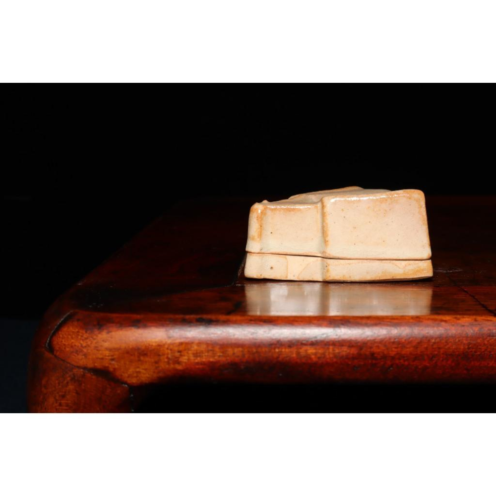 《部町》日本 松月款 萩燒扇形香盒｜抹茶 茶道具 茶道 花道 花藝 神社 京都 古董 茶碗 茶杯-細節圖4