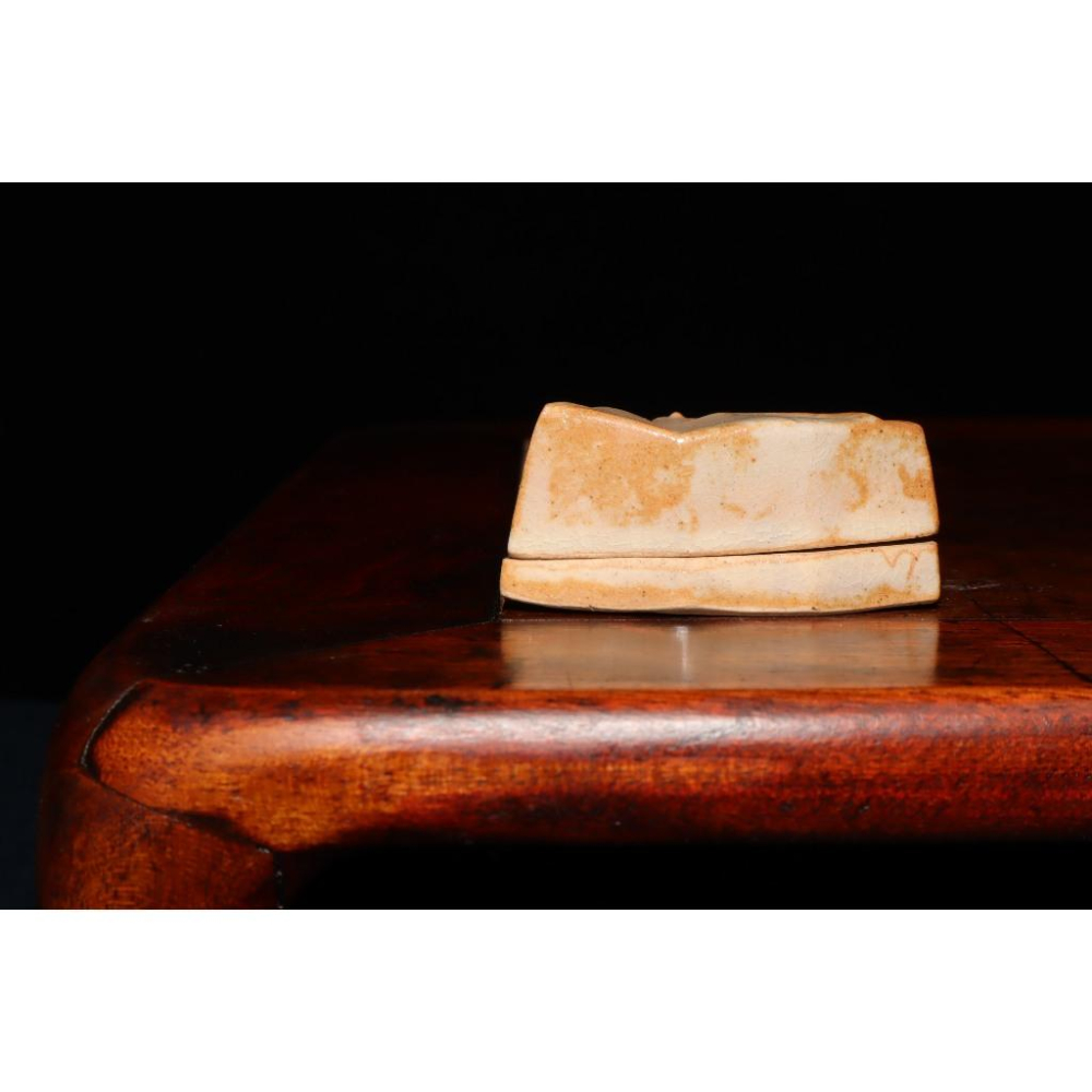 《部町》日本 松月款 萩燒扇形香盒｜抹茶 茶道具 茶道 花道 花藝 神社 京都 古董 茶碗 茶杯-細節圖5