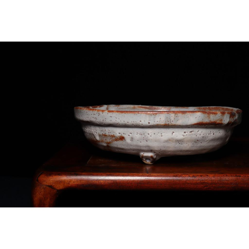 《部町》日本 桔梗屋窯 五代桑原小三郎 志野三ツ脚 菓子鉢｜抹茶 茶道具 茶道 花道 花藝 神社 京都 古董 茶碗 茶杯-細節圖4