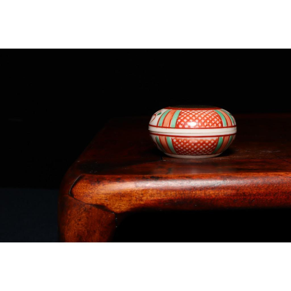 《部町》日本 洞華 吳須赤繪香盒｜抹茶 茶道具 茶道 花道 花藝 神社 京都 古董 茶碗 茶杯-細節圖4