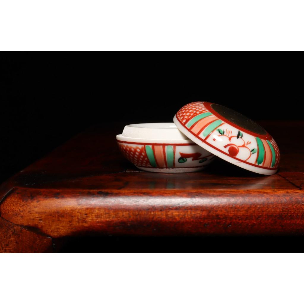 《部町》日本 洞華 吳須赤繪香盒｜抹茶 茶道具 茶道 花道 花藝 神社 京都 古董 茶碗 茶杯-細節圖6