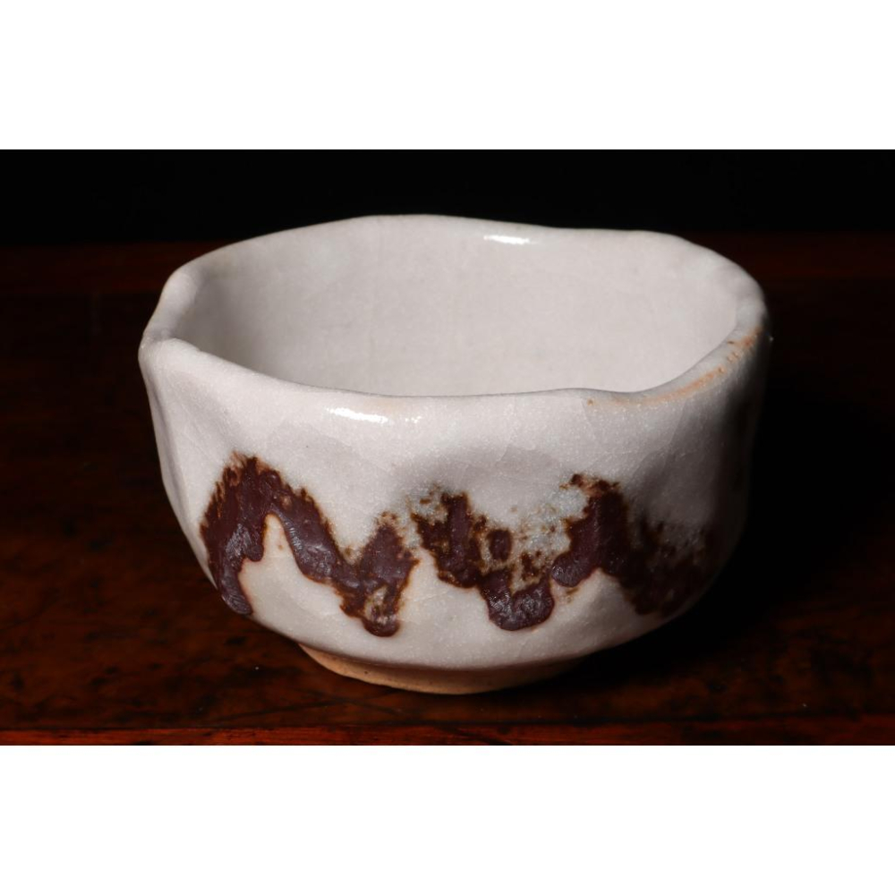 《部町》日本 刻印 厚手鐵繪山水 白志野 茶碗｜抹茶 茶道具 茶道 花道 花藝 神社 京都 古董 茶碗 茶杯-細節圖4