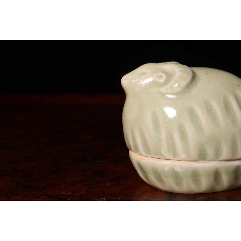 《部町》 日本 古青瓷 干支 羊香盒｜抹茶 茶道具 茶道 花道 花藝 神社 京都 古董 茶碗 茶杯-細節圖2