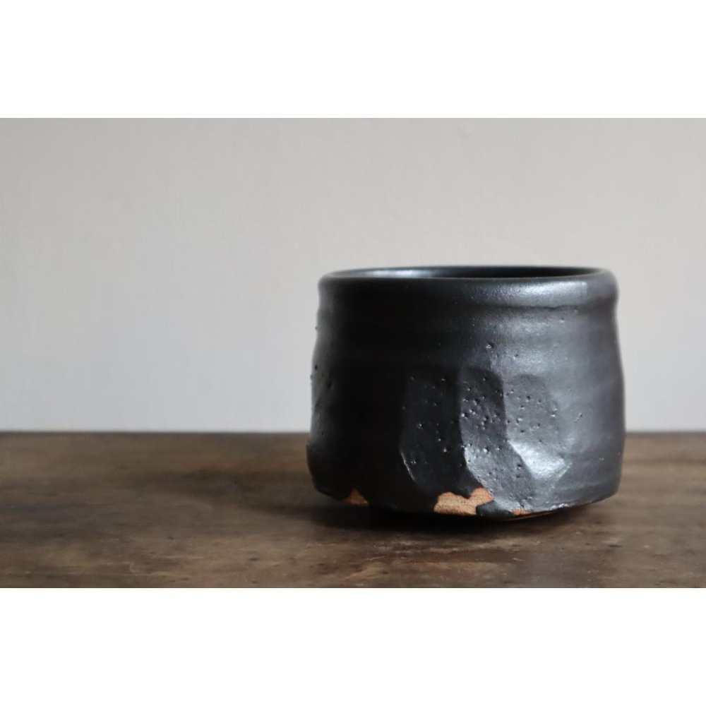 《部町》日本 手捏篦削 黑釉厚重 抹茶碗  附木箱｜抹茶 茶道具 茶道 花道 花藝 神社 京都 古董 茶碗 茶杯-細節圖3