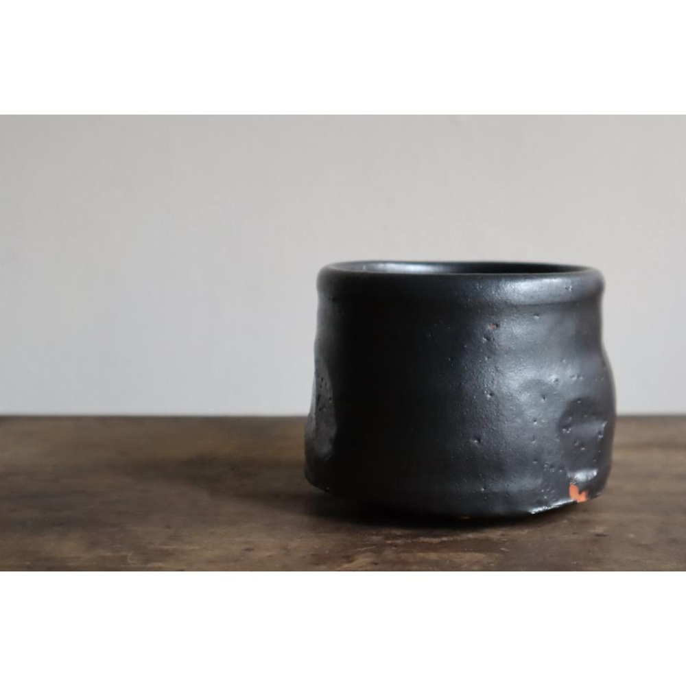 《部町》日本 手捏篦削 黑釉厚重 抹茶碗  附木箱｜抹茶 茶道具 茶道 花道 花藝 神社 京都 古董 茶碗 茶杯-細節圖4