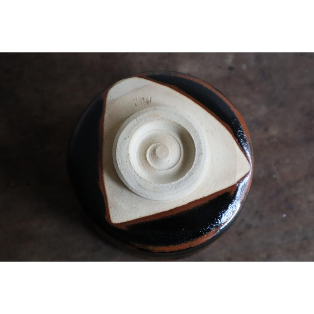 《部町》日本 手造作家款 黑瀨戶 抹茶碗 ｜抹茶 茶道具 茶道 花道 花藝 神社 京都 古董 茶碗 茶杯-細節圖9