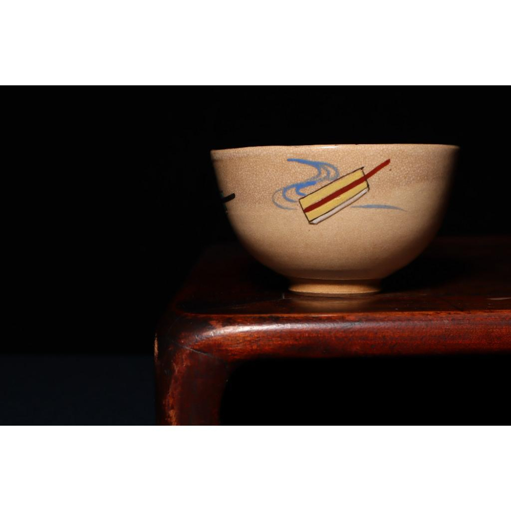 《部町》日本 古仁清 描金葵型雲鶴抹茶碗 ｜抹茶 茶道具 茶道 花道 花藝 神社 茶葉 茶杯 茶海 茶藝 普洱茶-細節圖2