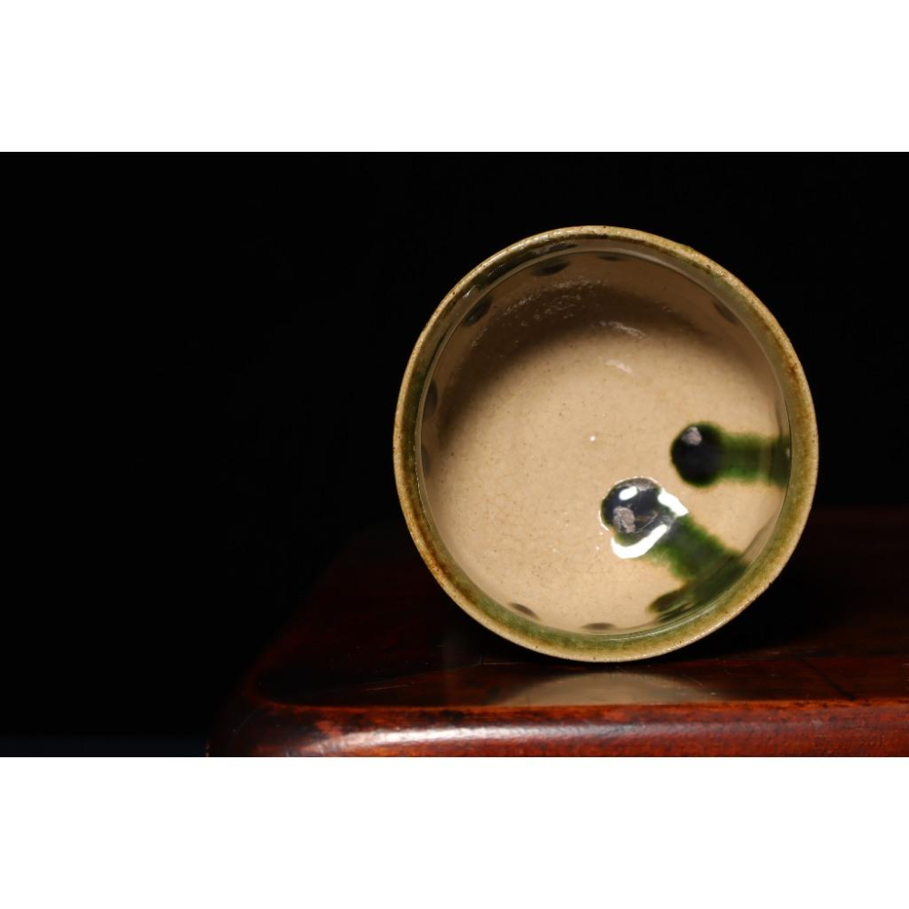《部町》日本 織部燒 手捏 茶碗 湯吞杯  ｜抹茶 茶道具 茶道 花道 花藝 神社 茶葉 茶杯 茶海 茶藝 普洱茶-細節圖8