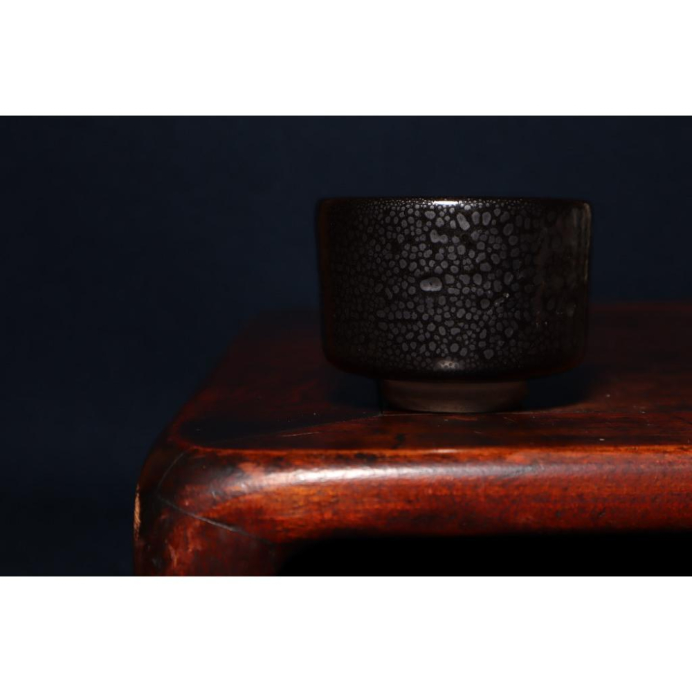 《部町》日本 壽窯 炫耀油滴 手造 湯吞杯 茶杯｜抹茶 茶道具 茶道 花道 花藝 神社 茶葉 茶杯 茶海 茶藝 普洱茶-細節圖5