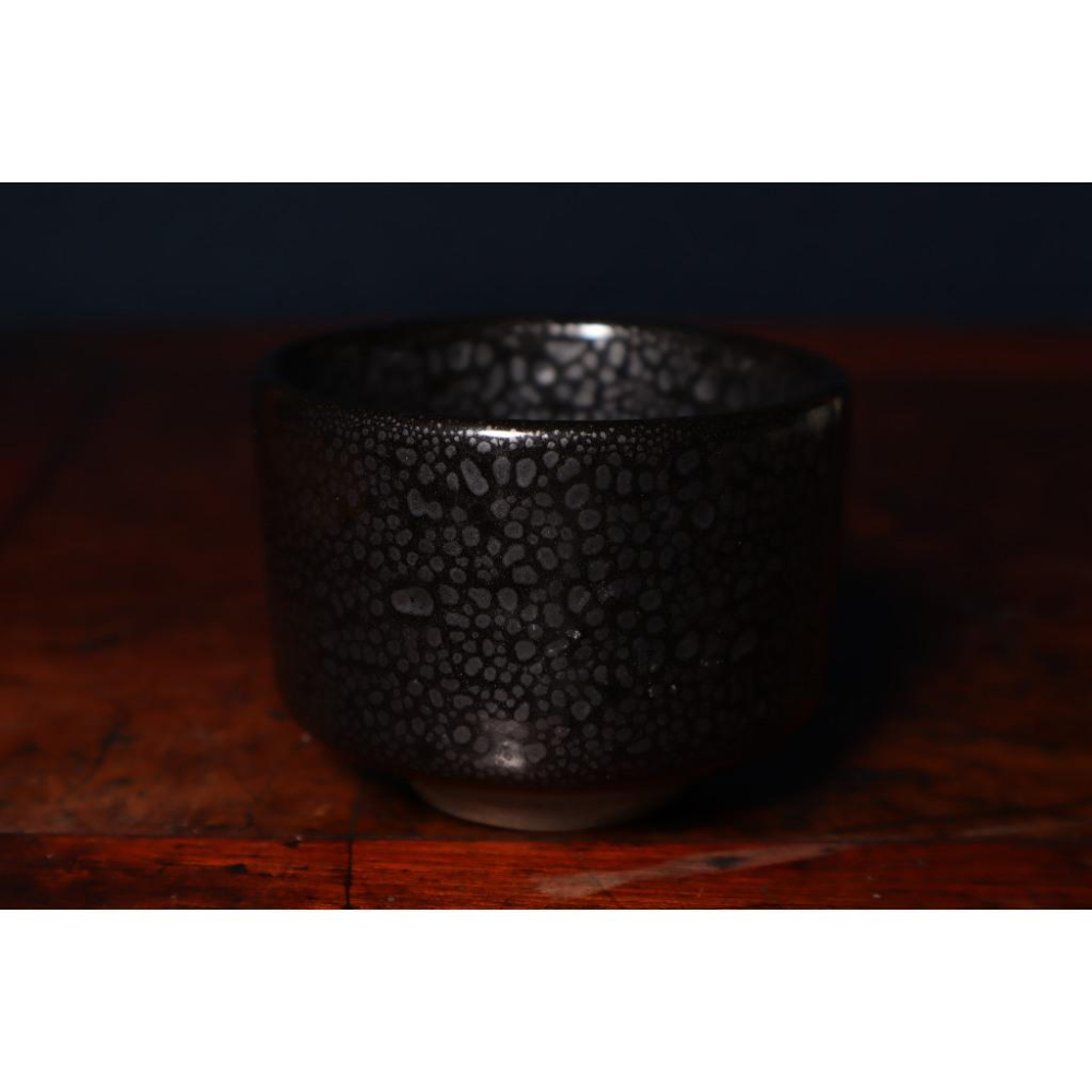 《部町》日本 壽窯 炫耀油滴 手造 湯吞杯 茶杯｜抹茶 茶道具 茶道 花道 花藝 神社 茶葉 茶杯 茶海 茶藝 普洱茶-細節圖6