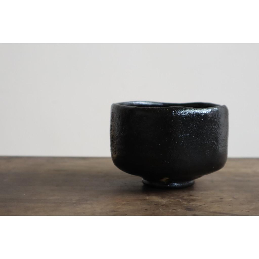 《部町》日本 桂窯 茶臼 黑樂茶碗｜抹茶 茶道具 茶道 花道 花藝 神社 京都 古董 茶碗 茶杯-細節圖3