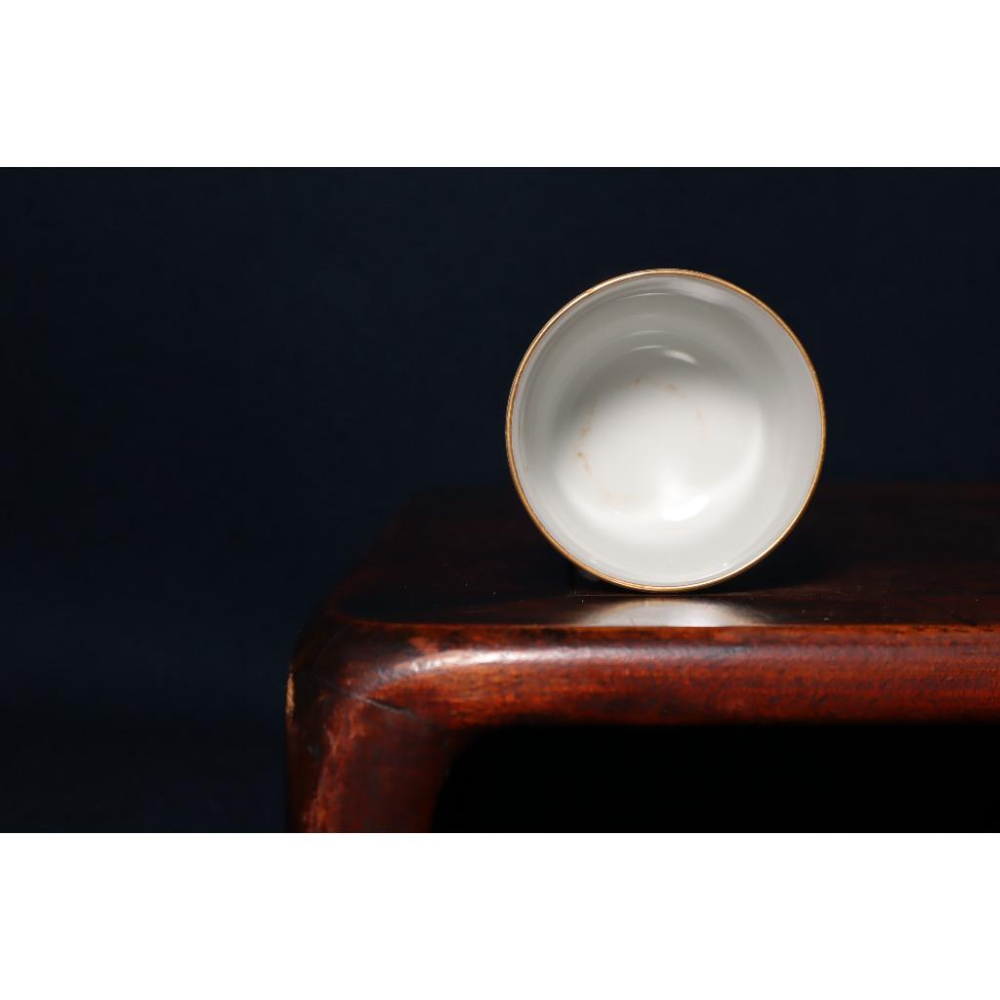 《部町》日本時代物 老九谷 描金山水染付青花 金鑭手蓋湯吞 茶杯  ｜抹茶 茶道具 茶道 花道 花藝 神社 茶葉 普洱茶-細節圖8