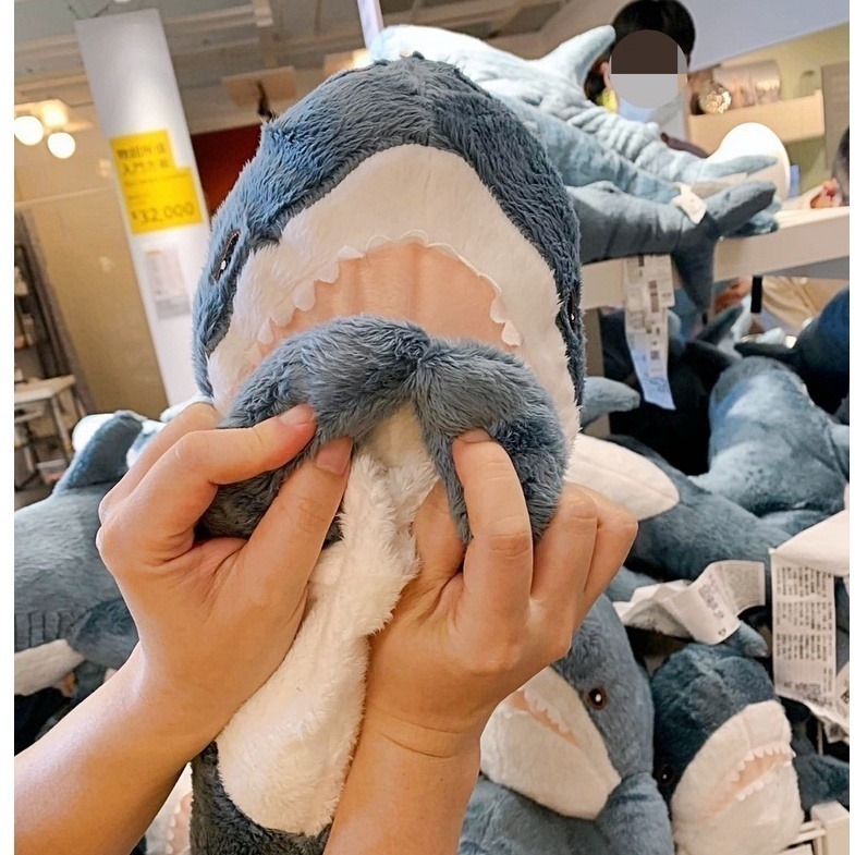 IKEA 代購 BLÅHAJ 鯊魚寶寶 ikea鯊魚 鯊鯊 鯊魚抱枕 小鯊鯊 鯊魚 抱枕 玩偶 鯊魚娃娃 小鯊魚 填充-細節圖2