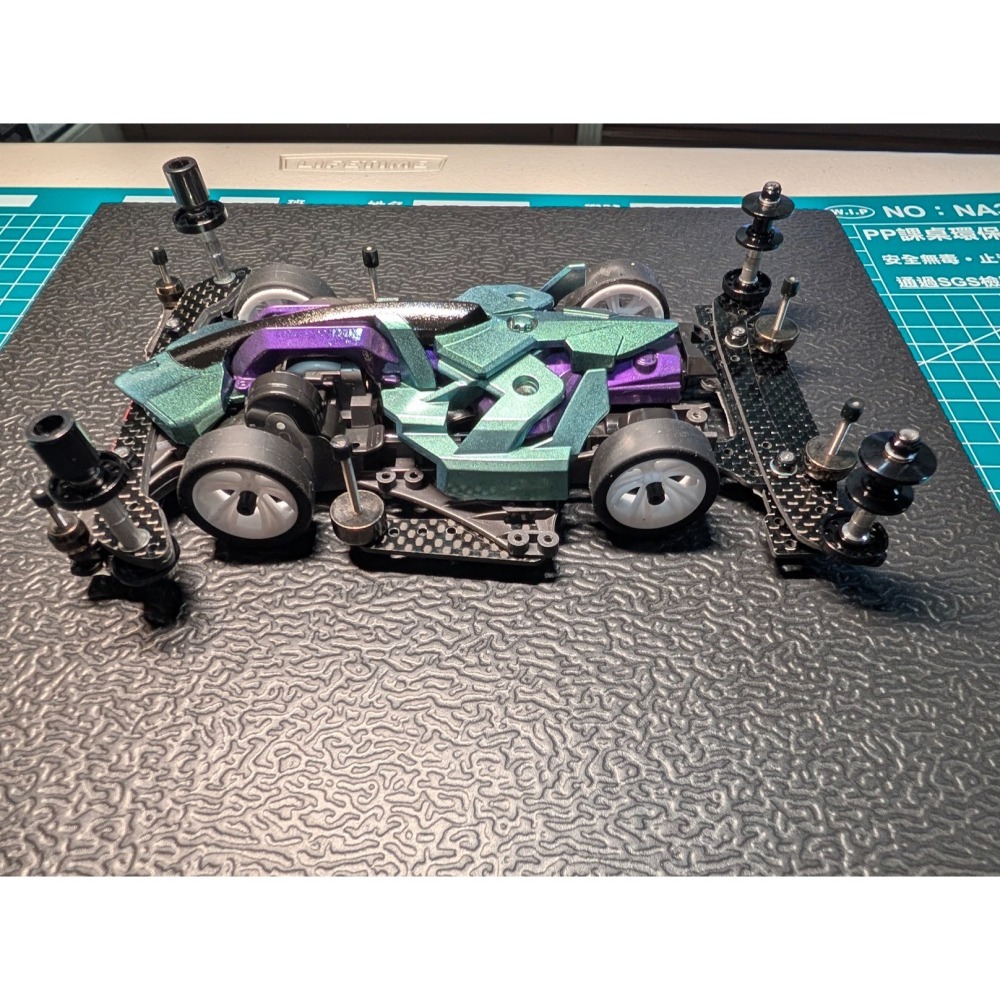 全新成車 綠黑紫 田宮 四驅車 TAMIYA FMA 18714 絕地戰車 BMAX 鎖車 軌道車 噴漆塗裝-細節圖2