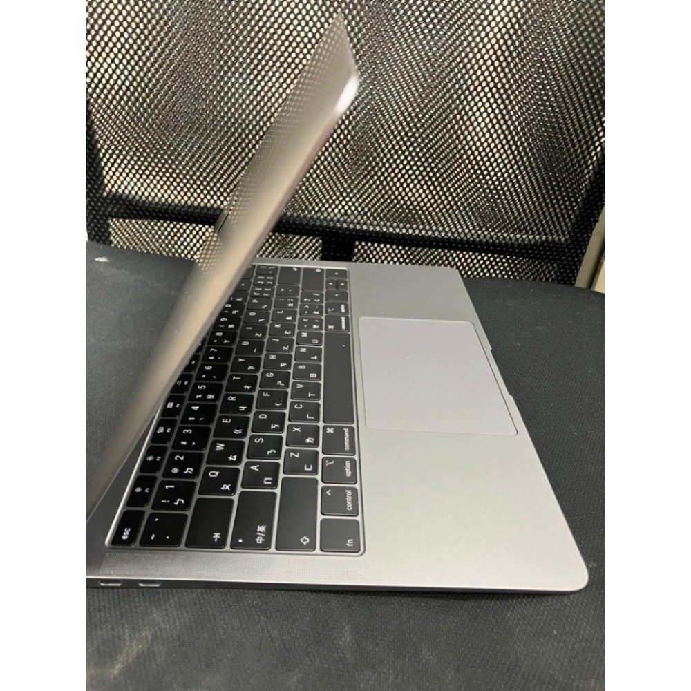 2018 MacBook Air retina 8G 128G 灰色-細節圖2