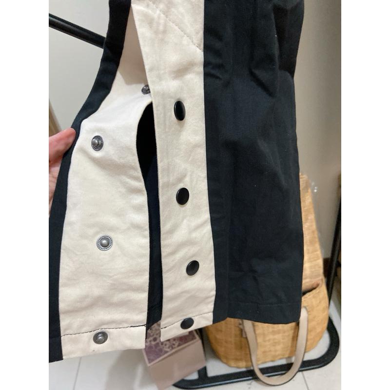 出清！！原價貴！男款 美國品牌潮牌 黑色棉質設計休閒褲運動褲 側邊米白色拼接撞色 下擺鈕釦設計排釦褲 長褲 hiphop-細節圖4