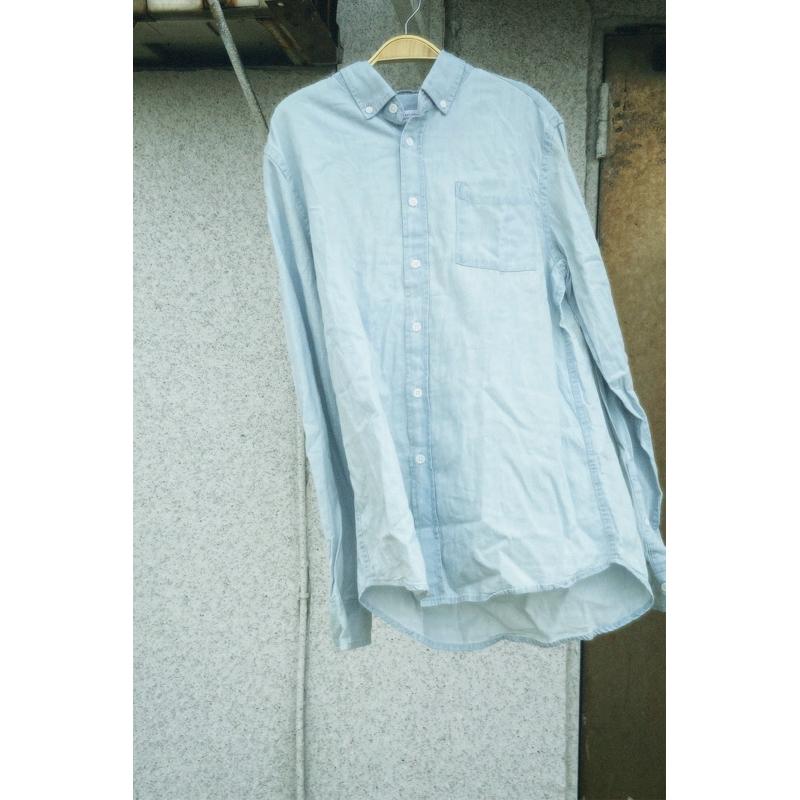 ｜上衣｜紐約品牌 Saturdays NYC 牛仔襯衫 做舊水洗淺藍色牛仔棉襯衫 全棉 原3700台幣 男款 S碼 微瑕-細節圖5