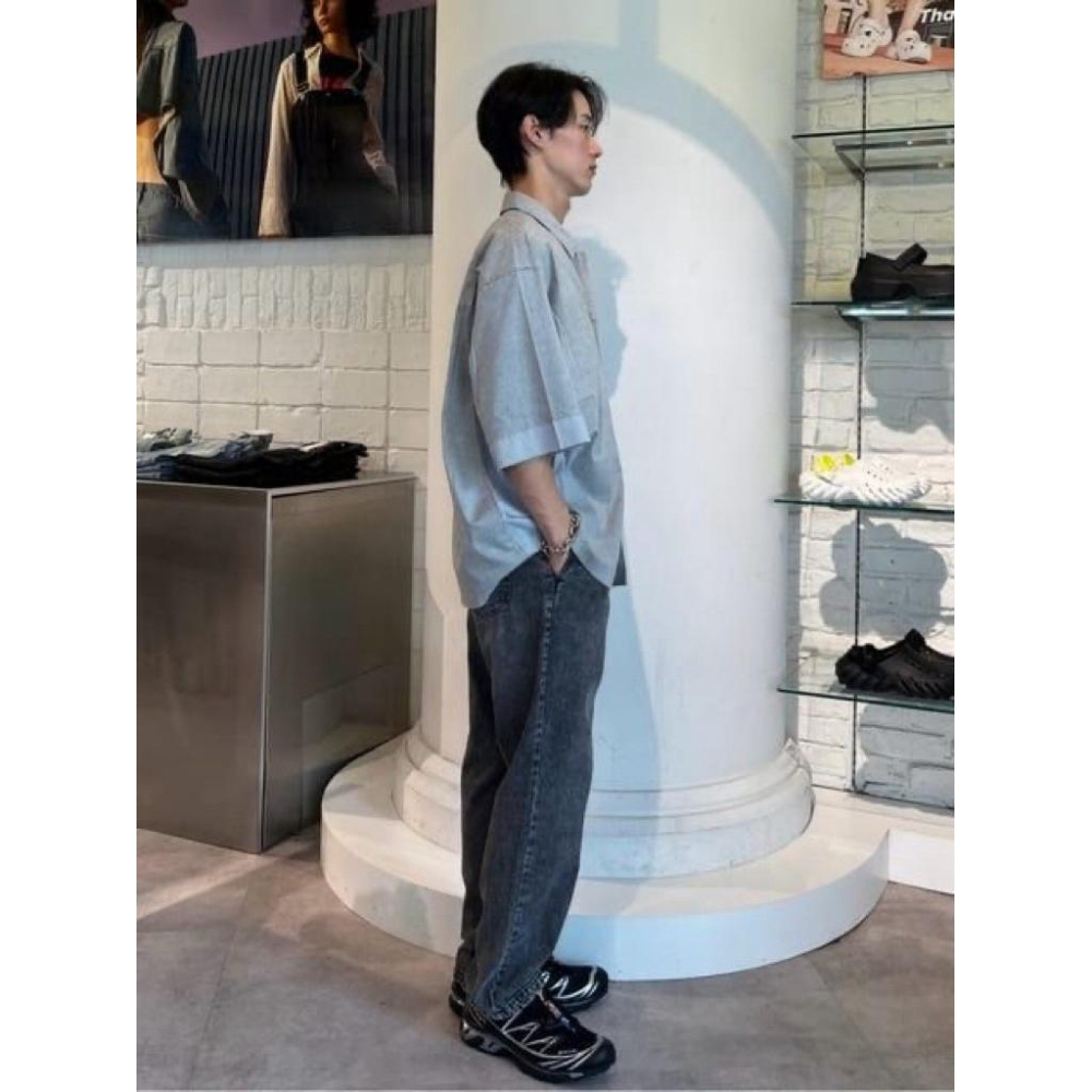 ｜上衣｜日本品牌 STYLEMIXER 灰色拼接設計條紋短袖寬鬆襯衫 簡約男士前排釦層次感 可當外搭夾克搭配 松本男款-細節圖9