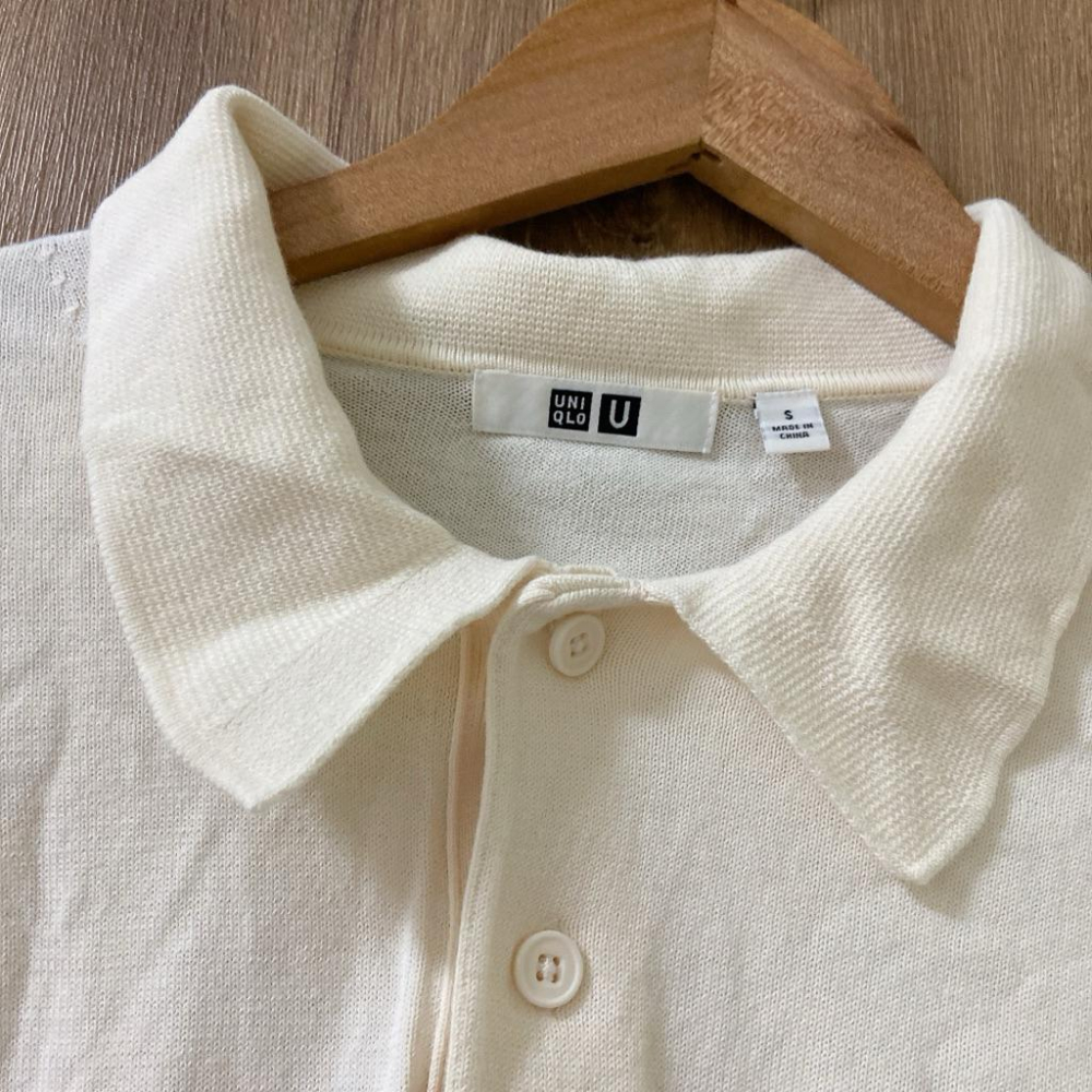 二手少穿 Uniqlo U polo 米色針織長袖上衣 男款S號 男女皆可穿 2020-細節圖7