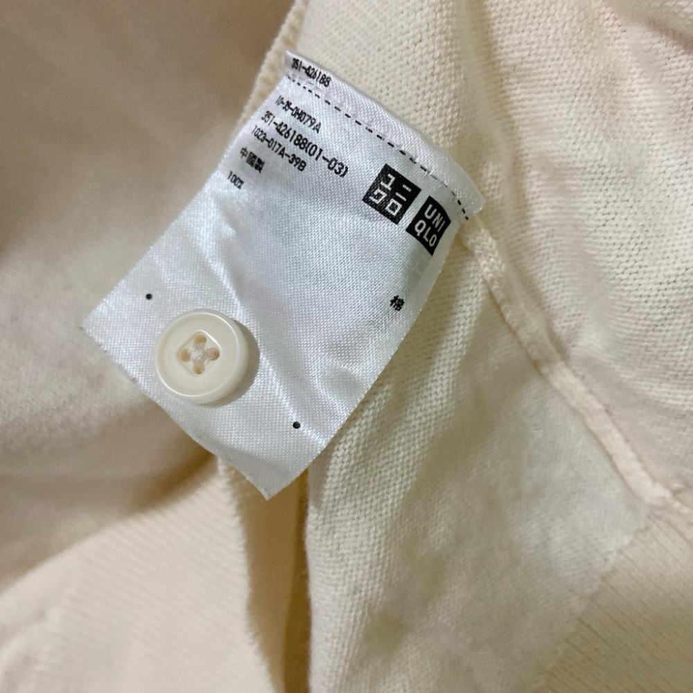 二手少穿 Uniqlo U polo 米色針織長袖上衣 男款S號 男女皆可穿 2020-細節圖8