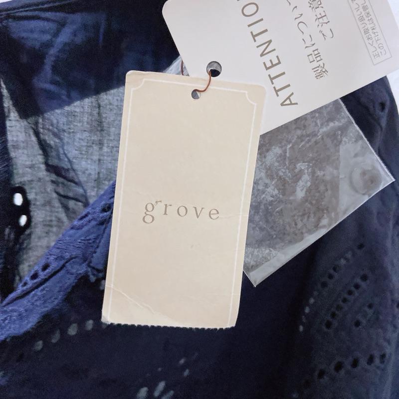 ｜上衣｜日本日牌 Grove 氣質藏藍色刺繡鏤空短袖蕾絲棉襯衫 七分袖長袖上衣 精緻縷空鏤空開衫外搭渡假 休閒辦公室工作-細節圖6