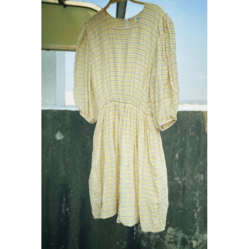｜洋裝｜FOXEY BOUTIQUE 日本古著店購入 日本製 黃色條紋真絲混紡洋裝 花苞蕾絲下擺泡泡袖設計 貴牌桑蠶絲-細節圖8
