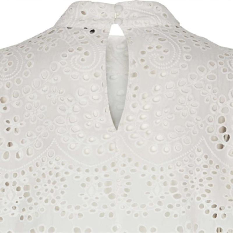 ｜洋裝｜Bruuns Bazaar 稀少! 北歐小輕奢品牌蕾絲鏤空泡泡袖白色洋裝 絕不撞衫  原價6000-細節圖6