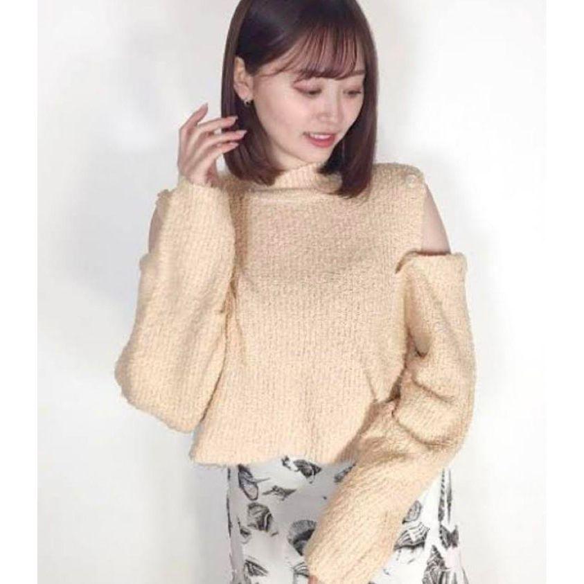 ｜針織｜COCO DEAL 日本貴牌 米色杏色棉質羽毛針織 紐扣開袖針織衫 短款針織毛衣 露肩設計 透膚小性感 橙米色-細節圖6