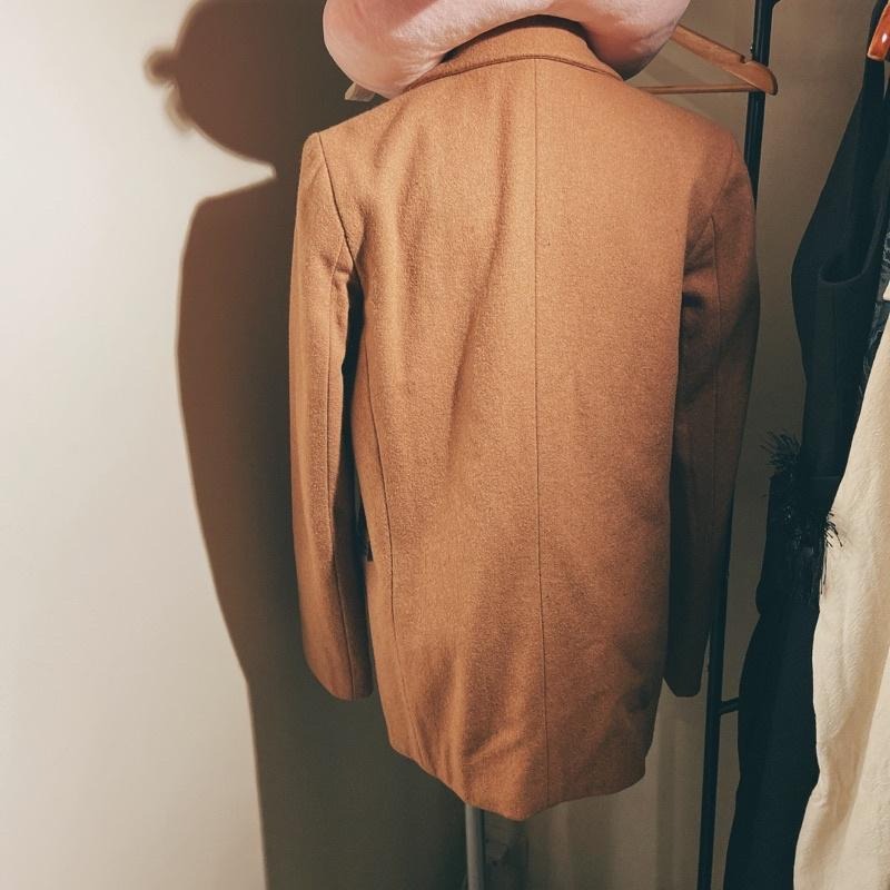 ｜外套｜韓製 正韓 超挺薑黃 咖色深卡其雙排釦毛料西裝大衣 西裝外套 仿羊毛毛呢 出清衣櫃 買三千…韓貨-細節圖2