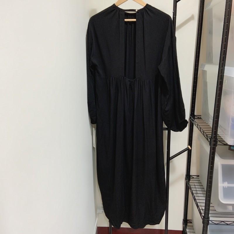 ｜洋裝｜SHENERY蓬蓬袖露背寬鬆洋裝- 剩白色 稀有日本貴牌 實拍 極簡風 Fsize-細節圖4