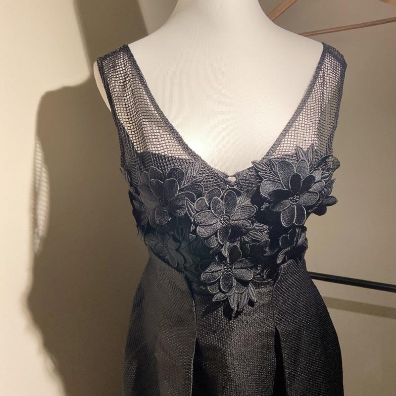 ｜禮服｜義大利 禮服裙 黑色鏤空花朵 花苞禮服裙 露背 背心洋裝 優雅 名媛明星品牌 日常禮服派對服 gm-細節圖2