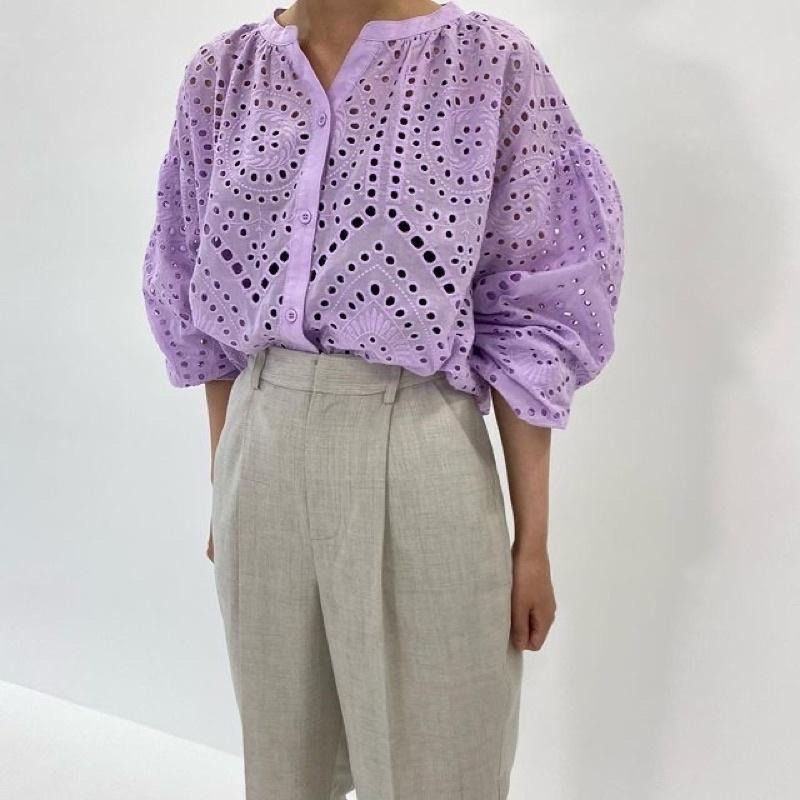 ｜上衣｜出清 白色一件 titivate  蕾絲雕花無領鏤空 武智志穂穿著 寬鬆澎袖蓬袖上衣  全新日貨 白色 M-細節圖7