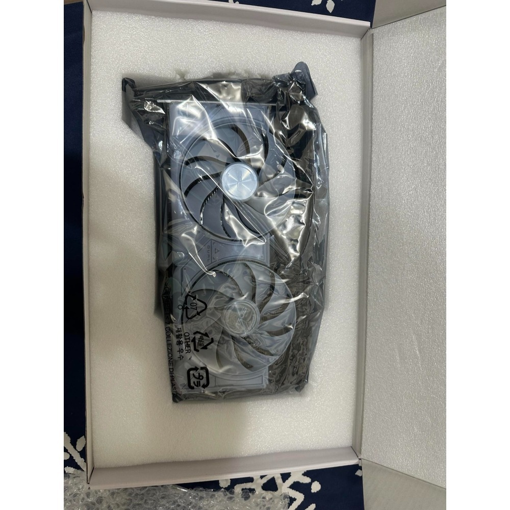 ASUS華碩 DUAL-RTX4060-O8G-WHITE 顯示卡 (長22.7cm)-細節圖4