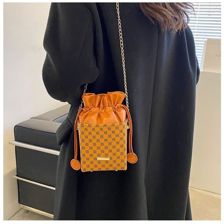 🛒shin 造型面紙盒女包😂-細節圖5