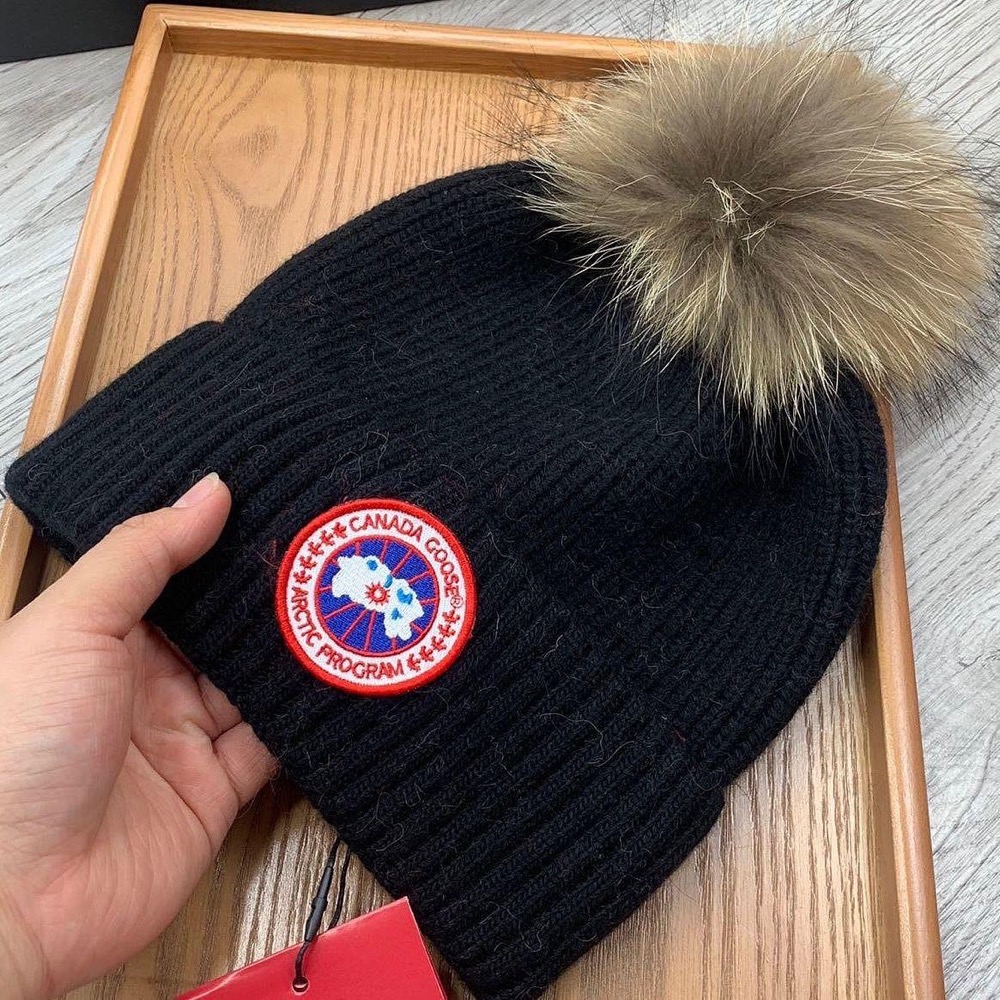 加拿大鵝 毛帽 canadagoose 羊毛繡標冷帽 加厚保暖帽針織帽百搭羊毛 毛球 毛帽 針織帽 冷帽 毛線帽 貝蕾-細節圖4