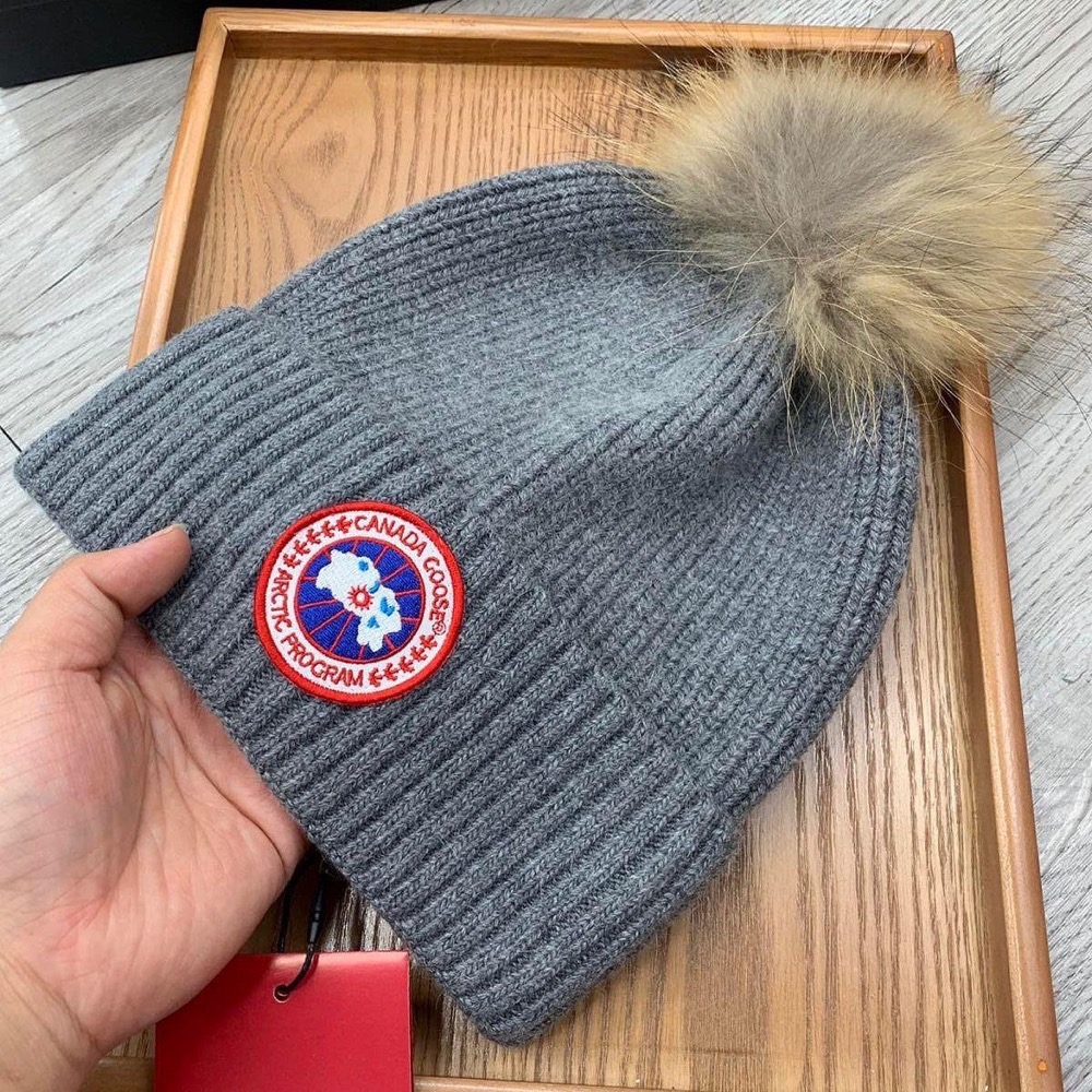 加拿大鵝 毛帽 canadagoose 羊毛繡標冷帽 加厚保暖帽針織帽百搭羊毛 毛球 毛帽 針織帽 冷帽 毛線帽 貝蕾-細節圖9