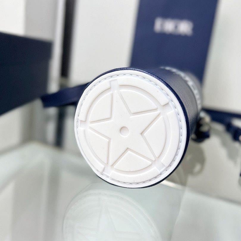CD Dior VIP積分禮❤️便攜水壺 斜背包 小包 水瓶 迪奧奢華旅遊 日常必備 保溫保冷水壺 隨行杯 隨身瓶-細節圖7