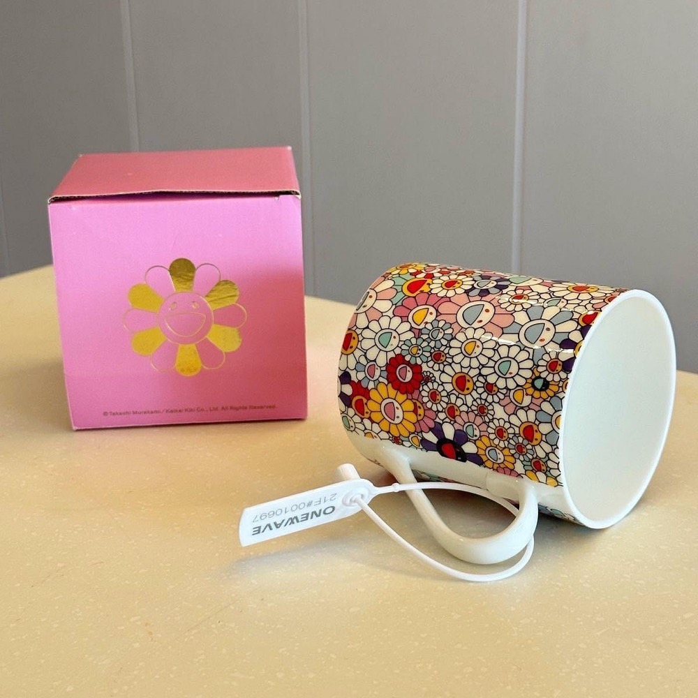 LV 村上隆 馬克杯 水杯 咖啡杯 太陽花開開心心 vip專櫃積分禮 高級又討喜的禮品 情人節 母親節 生日禮物 送禮自-細節圖3