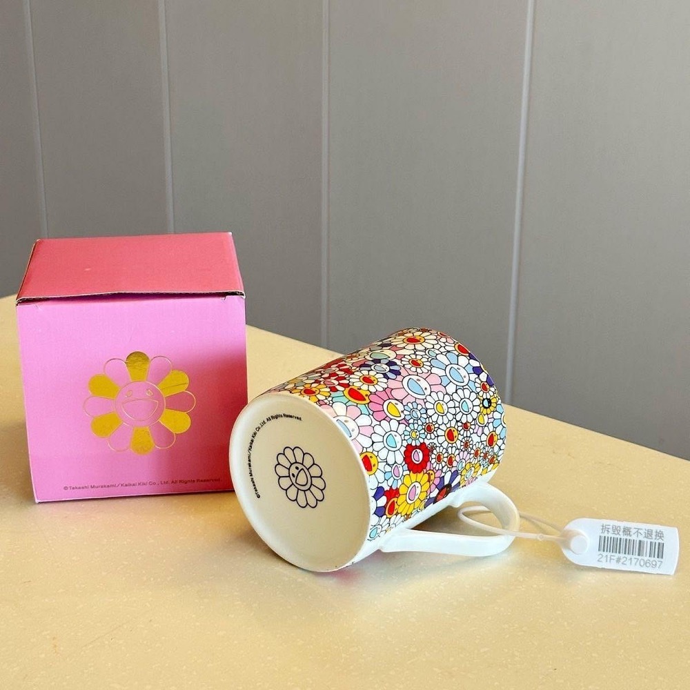 LV 村上隆 馬克杯 水杯 咖啡杯 太陽花開開心心 vip專櫃積分禮 高級又討喜的禮品 情人節 母親節 生日禮物 送禮自-細節圖4