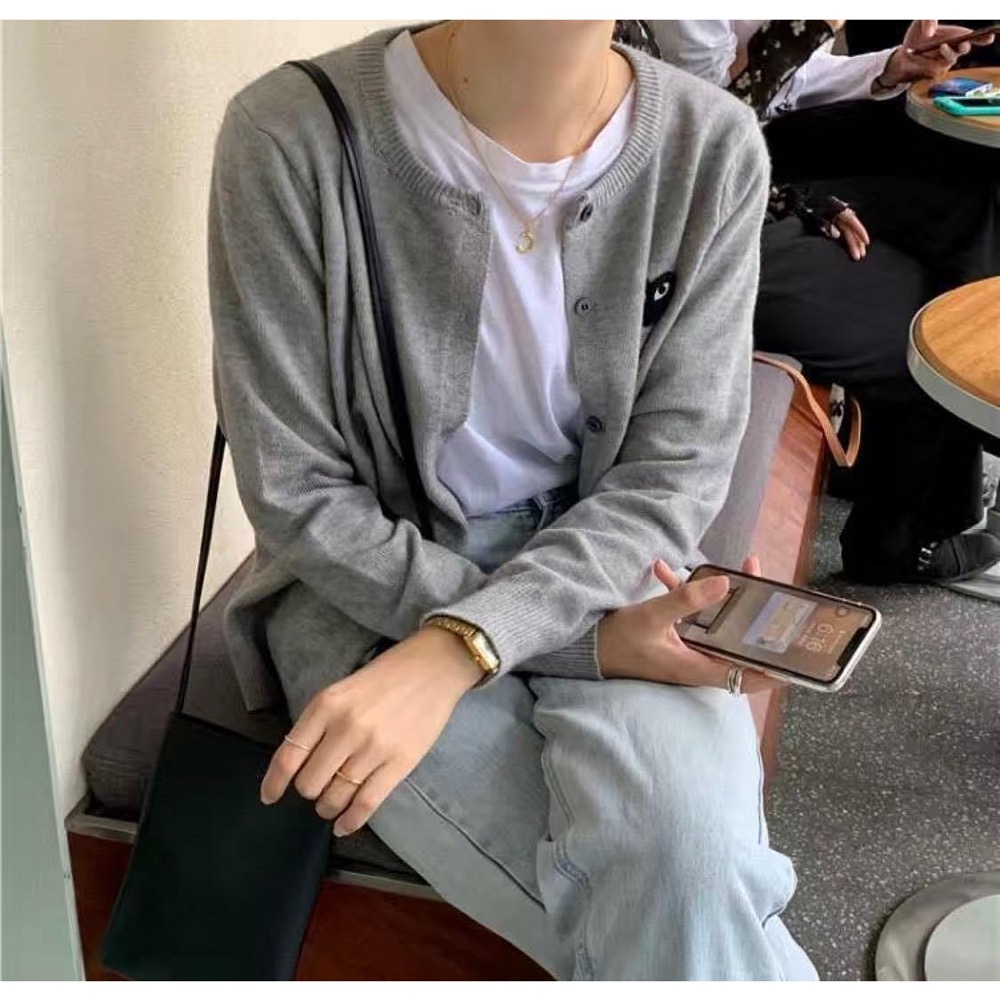 川久保玲 PLAY 小外套 經典百搭單品！ 羊毛軟糯 長青經久不衰的的款每年都出 經典的版型加上愛心 好氣質好百搭-細節圖3