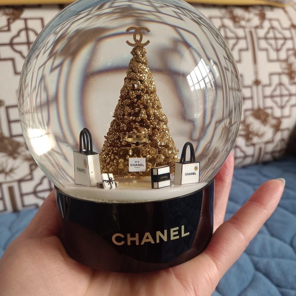 香奈兒Chanel vip專櫃積分禮 水晶球擺件 精緻雪花球 高級又討喜的禮品 情人節 母親節 生日禮物 送禮自用兩相宜-細節圖6